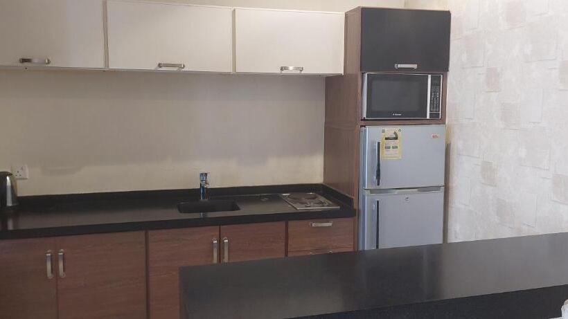 کلبه ییلاقی, Antola Resort Al Rimal