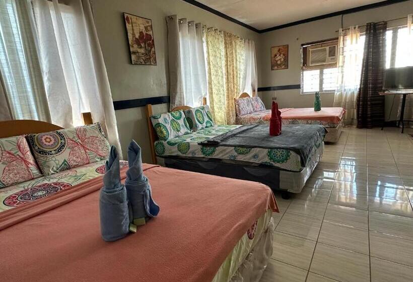 패밀리 룸, Compostela Pension House