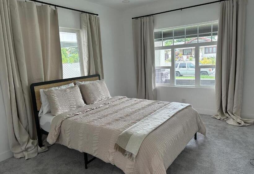 Apartamento 2 Dormitórios, Eoro