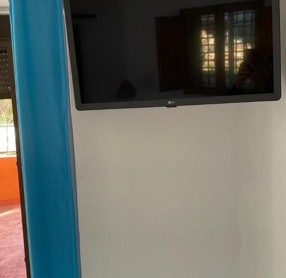 اتاق استاندارد چهار تخته, Relais Pollo Loco