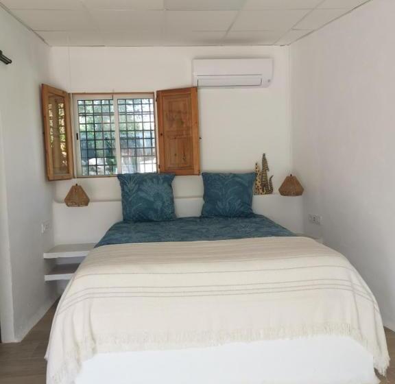 Standard Triple Room with Terrace, Relais Pollo Loco