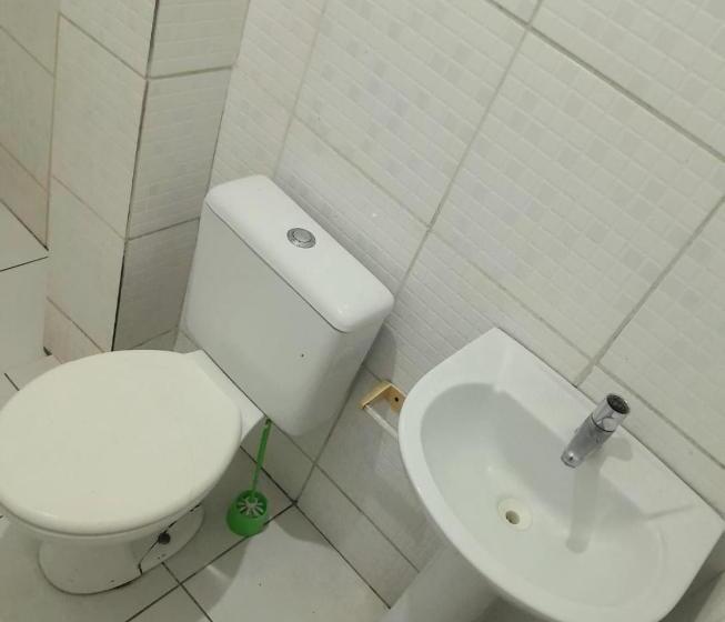 اتاق اکونومی, Bimba Salvador