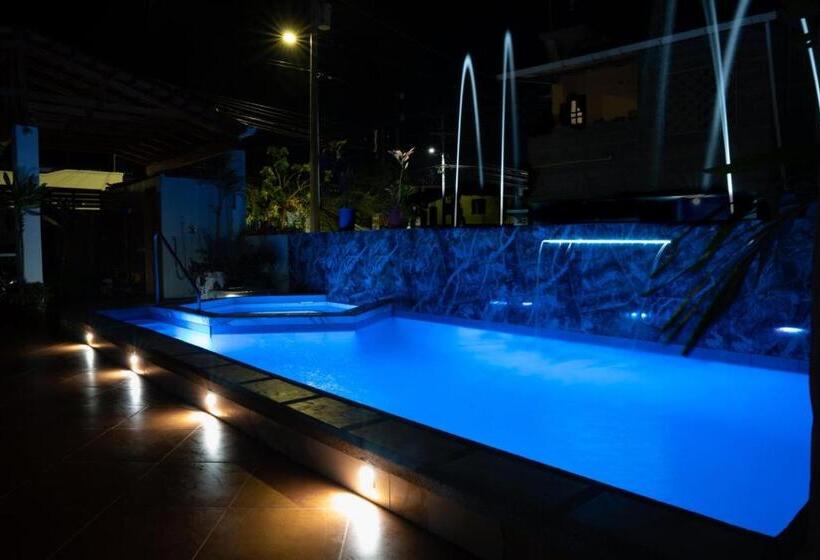 آپارتمان 1 خوابه با بالکن, Exclusive Condo Galapagos & Beyond 2