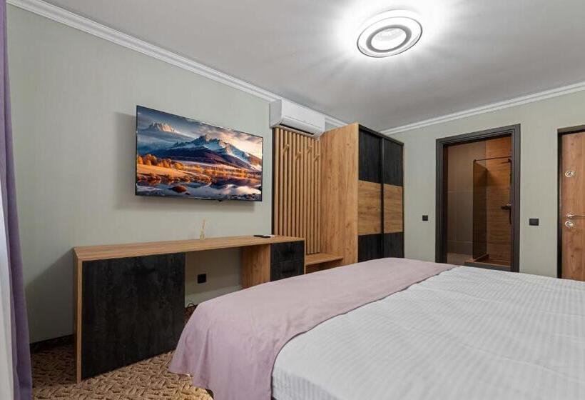 Superior Rum, Fit Residence