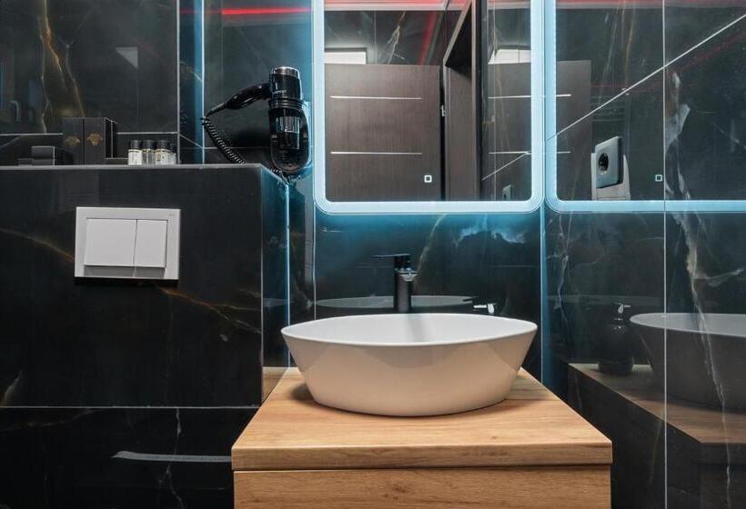 Ekonomiskt Rum, Fit Residence