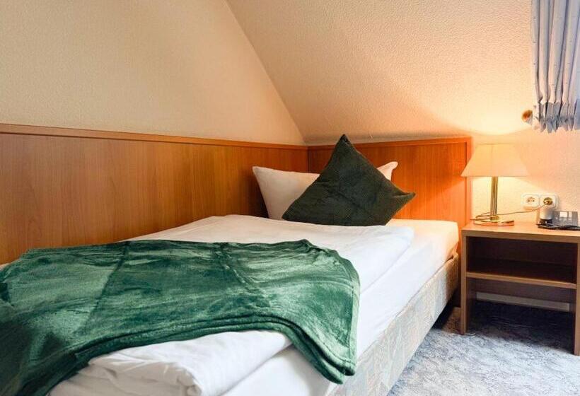 غرفة قياسية فردية مزودة بشُرفة, Harzhotel Grünett