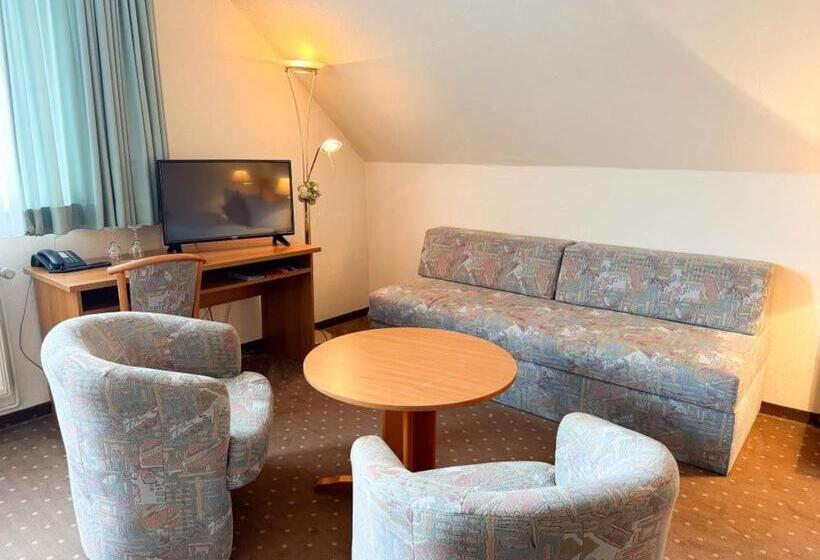 Quarto Triplo Estandar, Harzhotel Grünett