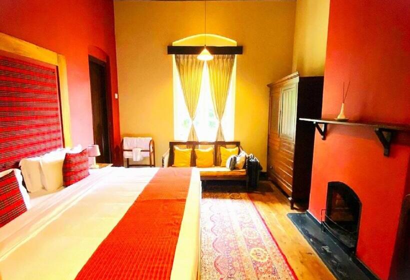 디럭스 룸, Clifton