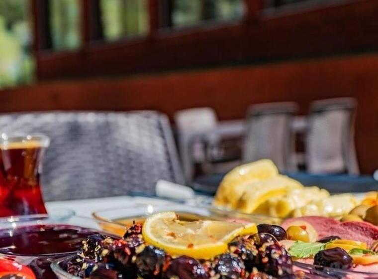 اتاق استاندارد با بالکن, Gökbük Sereni̇ty