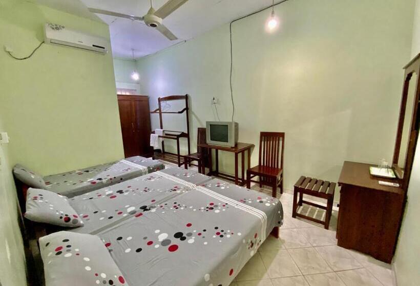 غرفة قياسية ثلاثية مطلة علي الحديقة, Green Villa