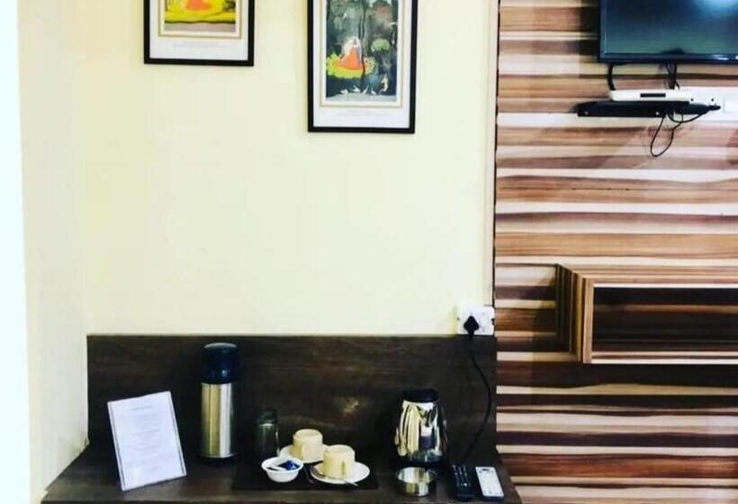 اتاق استاندارد با چشمانداز کوهستان, Mcleodganj Inn Yogi