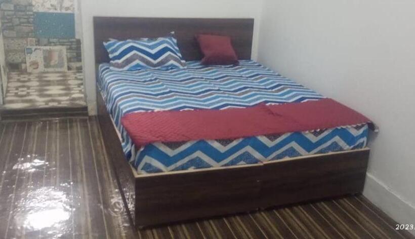 トリプルクラシックルーム, Oyo New River View