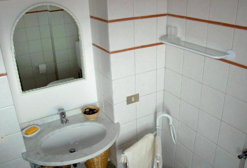 Дом 1 Спальня, La Favilletta Casa Vacanze