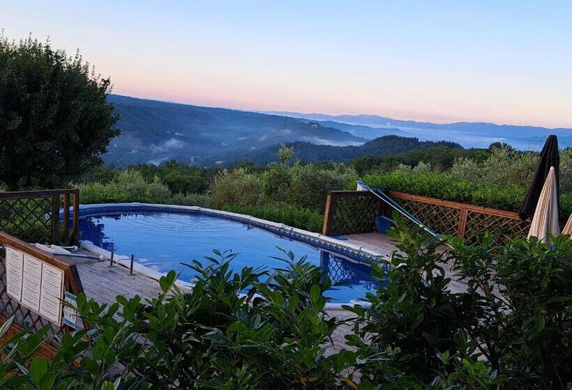 Дом 4 Спальни, La Favilletta Casa Vacanze