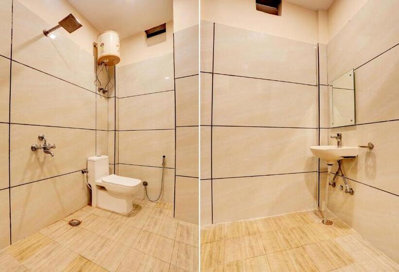 חדר קלאסי לשלושה, Oyo Flagship Hotel 1090