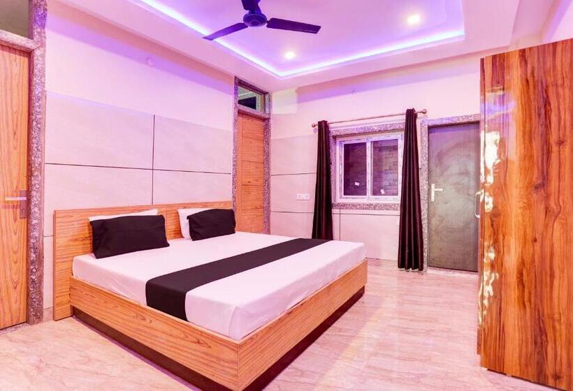 חדר קלאסי לשלושה, Oyo Flagship Hotel 1090