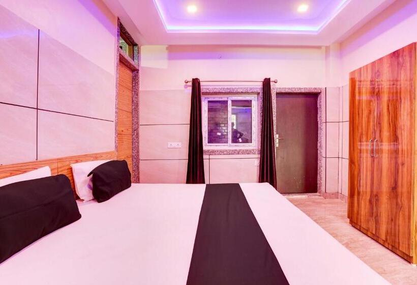 חדר קלאסי לשלושה, Oyo Flagship Hotel 1090