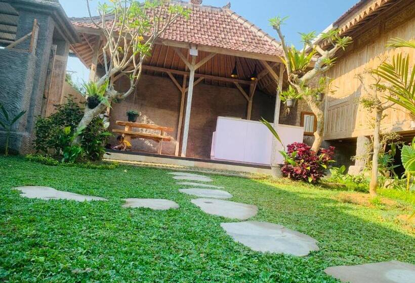 غرفة قياسية سرير كينج, Jane’s House & Spa Bedugul Bali