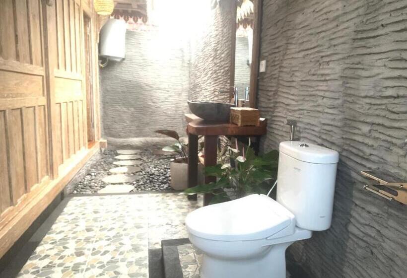 غرفة قياسية سرير كينج, Jane’s House & Spa Bedugul Bali