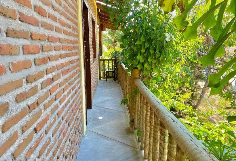 سوییت سوپریور, Pousada Casa Velha   Moitas