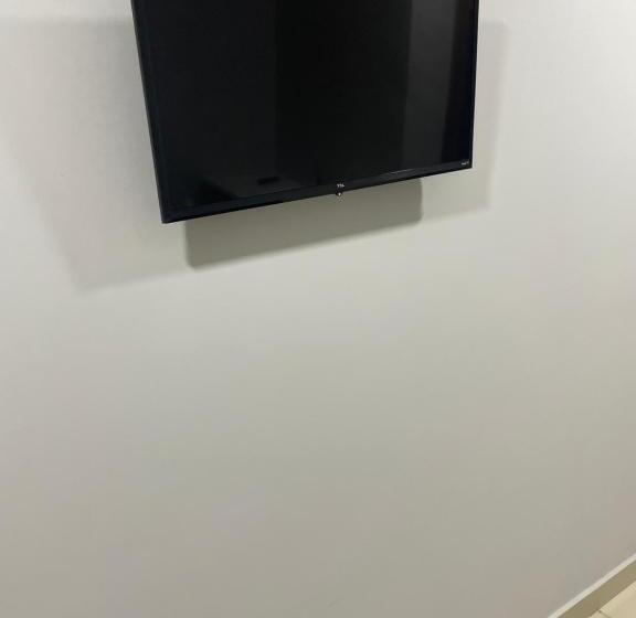 标准间, Rancho Flats Suits