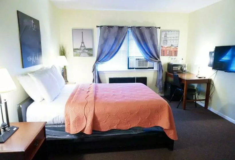 デラックスルーム, Central Motel Courtyard
