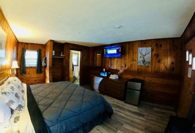 חדר דחוקס עם מיטת קינג, Heart Of The Berkshires Motel