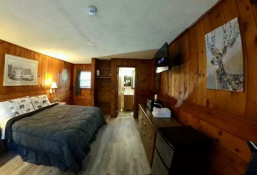 キングサイズベッドのデラックスルーム, Heart Of The Berkshires Motel
