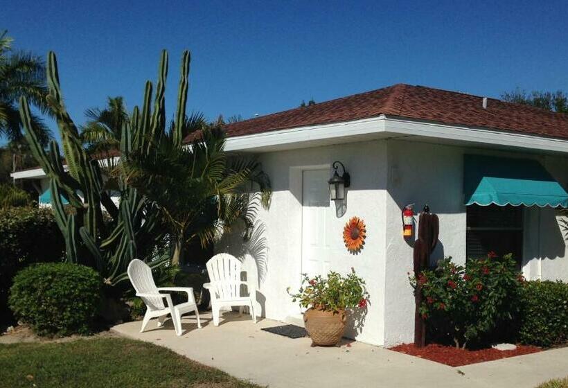 Studio Standard, Addy's Villas