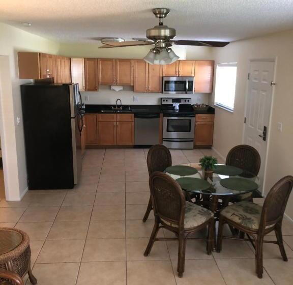 Willa 2 Sypialnie, Addy's Villas