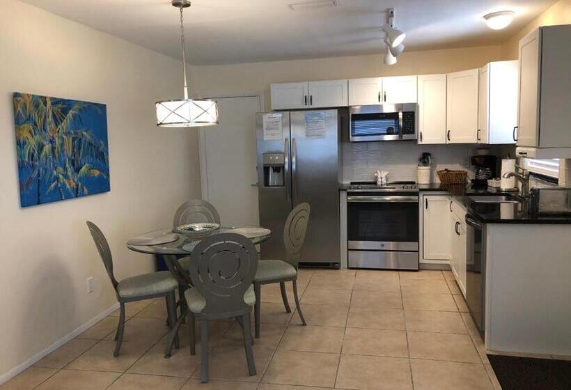 Dom 2 Sypialnie, Addy's Villas