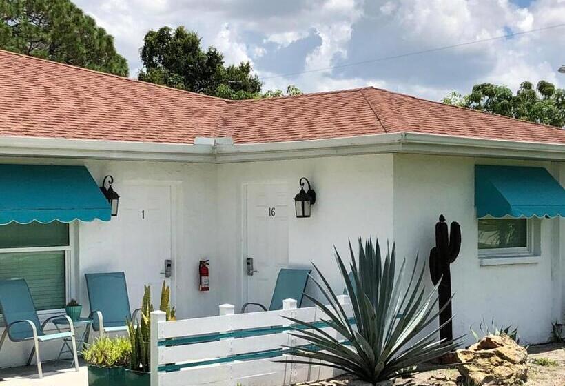 Quarto Estandar, Addy's Villas