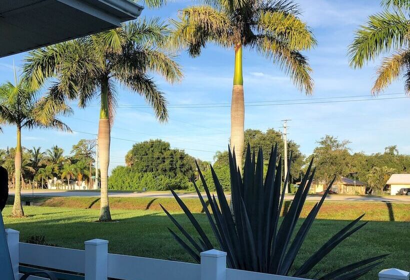 Quarto Estandar, Addy's Villas