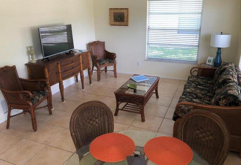 带1个卧室的别墅, Addy's Villas