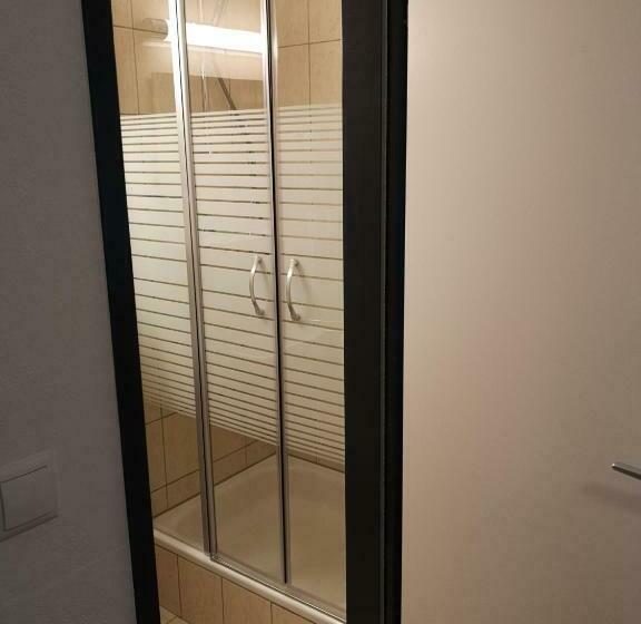 スタンダードルーム, Bed & Breakfast Der Tiroler