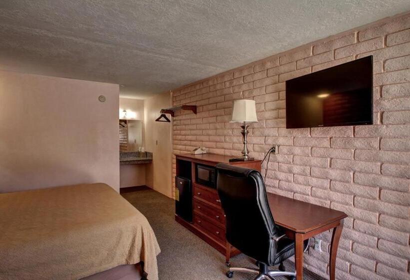 キングサイズベッドのスタンダードルーム, Country Inn Beaver Utah