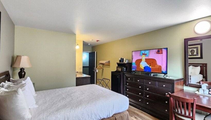 Номер Deluxe, Crest Trail Lodge