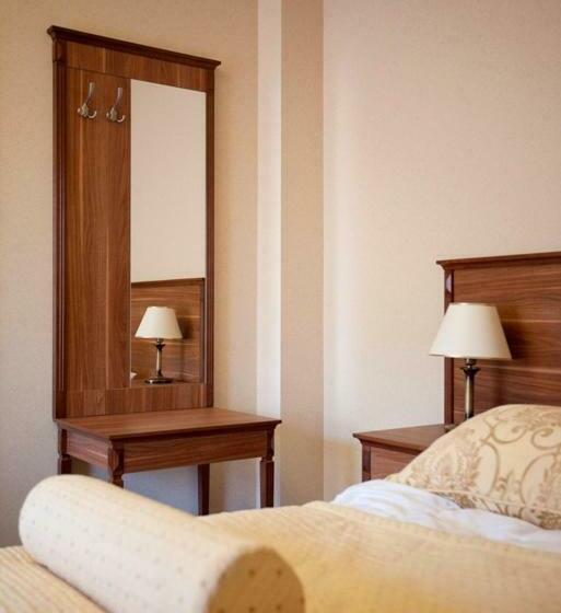 スイート, Dworek Nad Rozlewiskiem