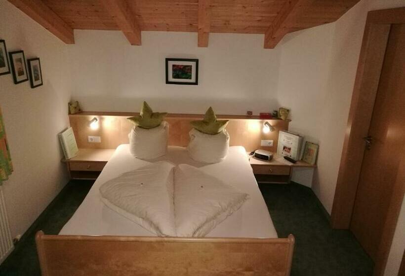 Номер Стандарт, Haus Kristall