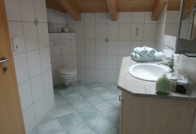 Номер Стандарт, Haus Kristall