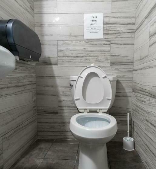 Кровать в Общей Комнате, Lucky D S Youth And Traveler S Hostel