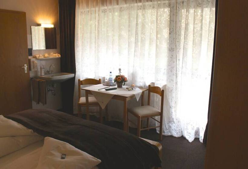 标准间带阳台, Mosel Pension Gästehaus Christiane, Brodenbach