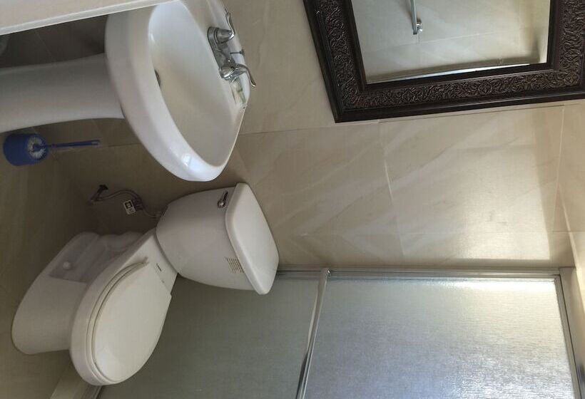 Студия Deluxe, Pelican By The Sea