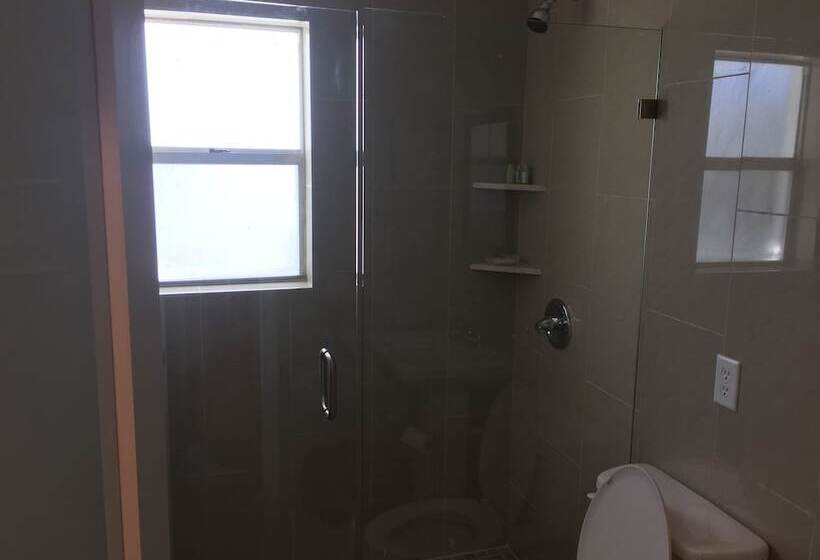 Апартаменты 1 Спальня, Pelican By The Sea