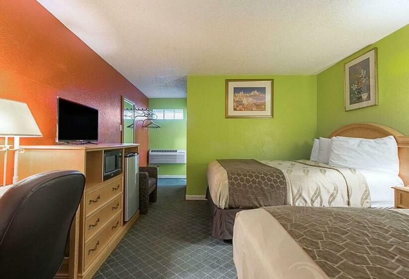 Номер Стандарт 2 Двуспальные Кровати, Highway Inn