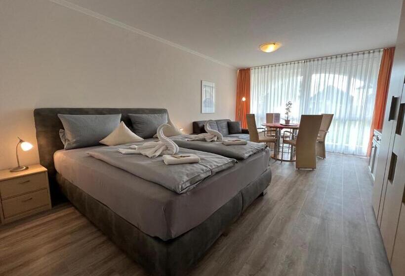 דירת חדר עם טרסה, Schloss Kirchham