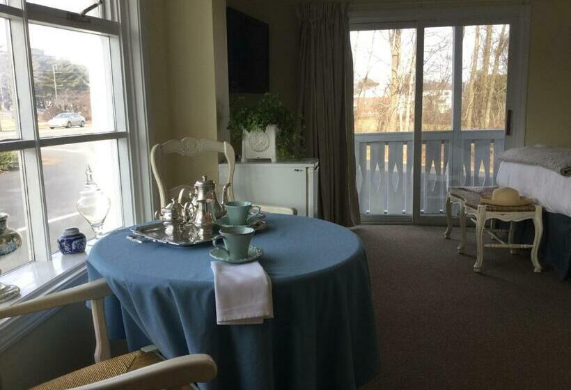 스탠다드 룸, The Beach Rose Inn