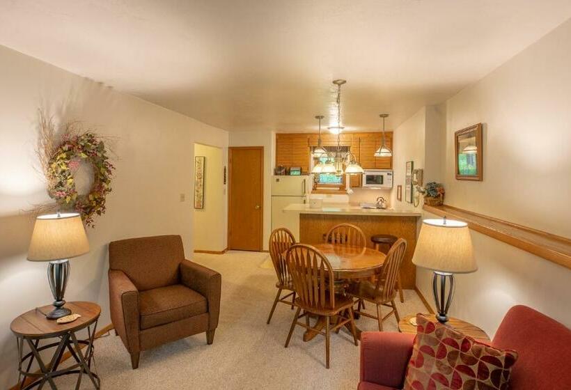 جناح, The Inn At Little Sister Hill