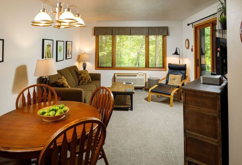 جناح, The Inn At Little Sister Hill