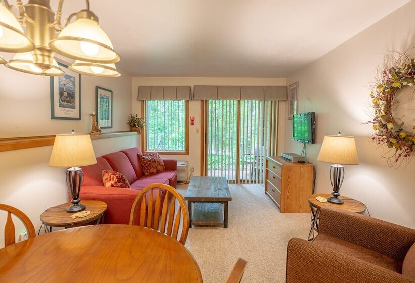 جناح غرفتين نوم, The Inn At Little Sister Hill